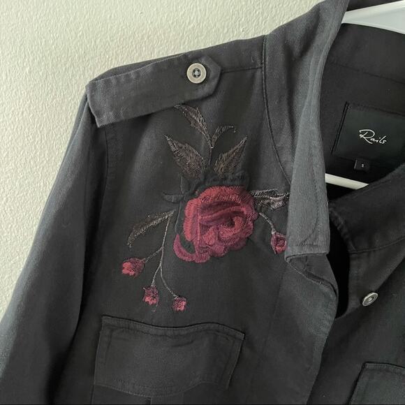 Rails Elliot Shacket Womens Small Black Burgundy Floral Embroidered Shirt Jacket - Picture 5 of 11